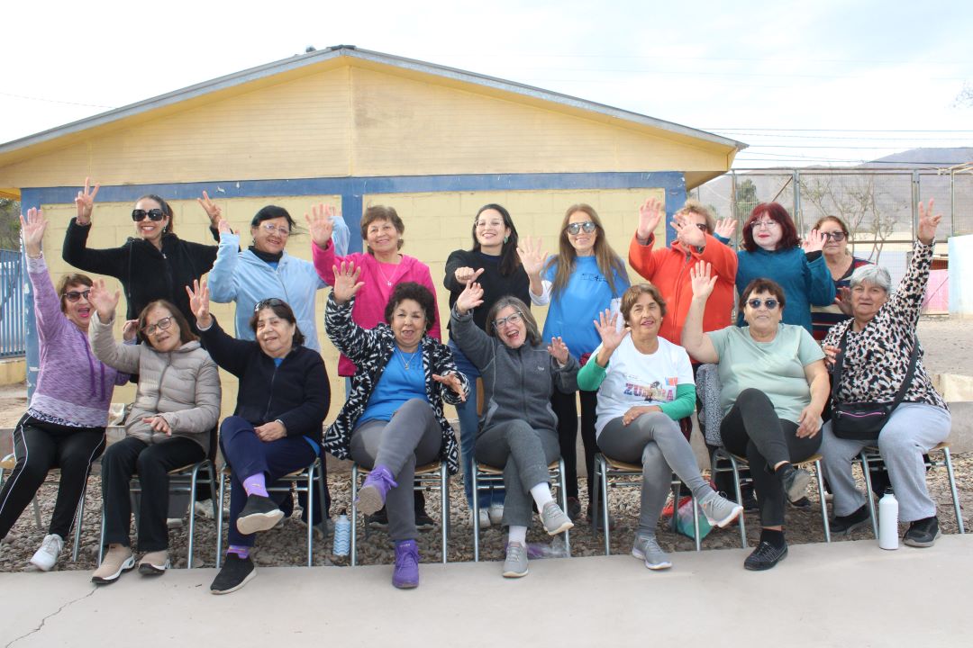 Adultos mayores de Copiapó se activan y mejoran su salud con talleres gratuitos del Mindep-IND
