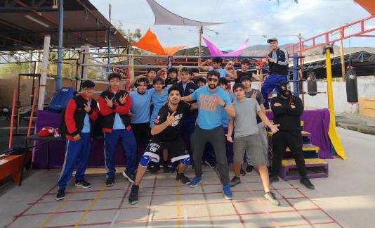 Colegio Cervantino finaliza con éxito inédito taller de lucha libre escolar en Copiapó