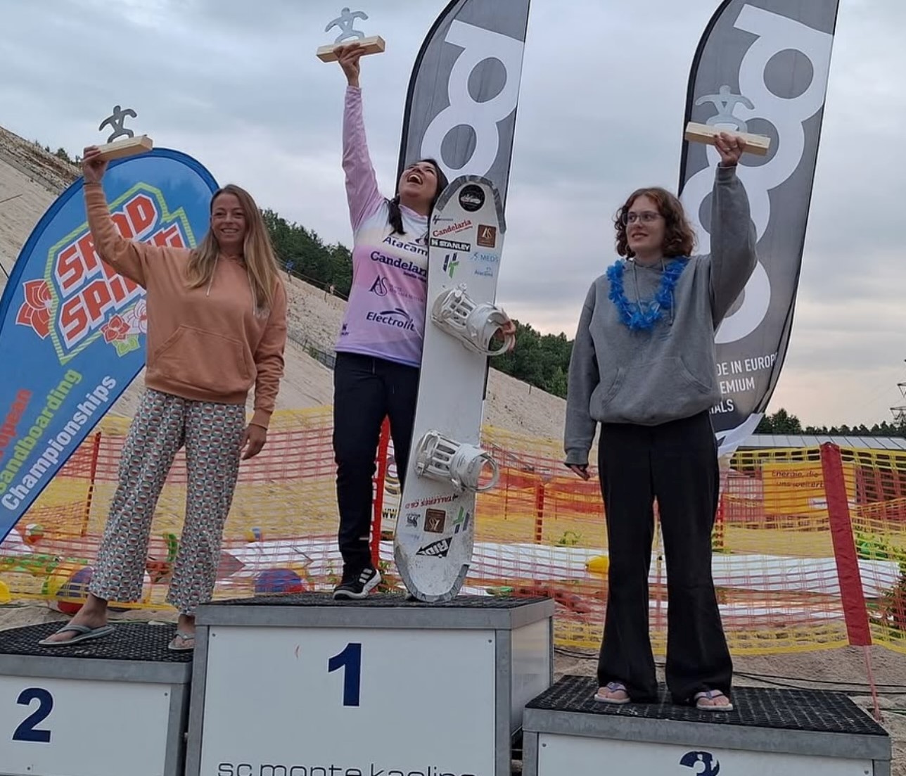 Constanza Albayay se coronó campeona en el Europeo de Sandboard en Alemania