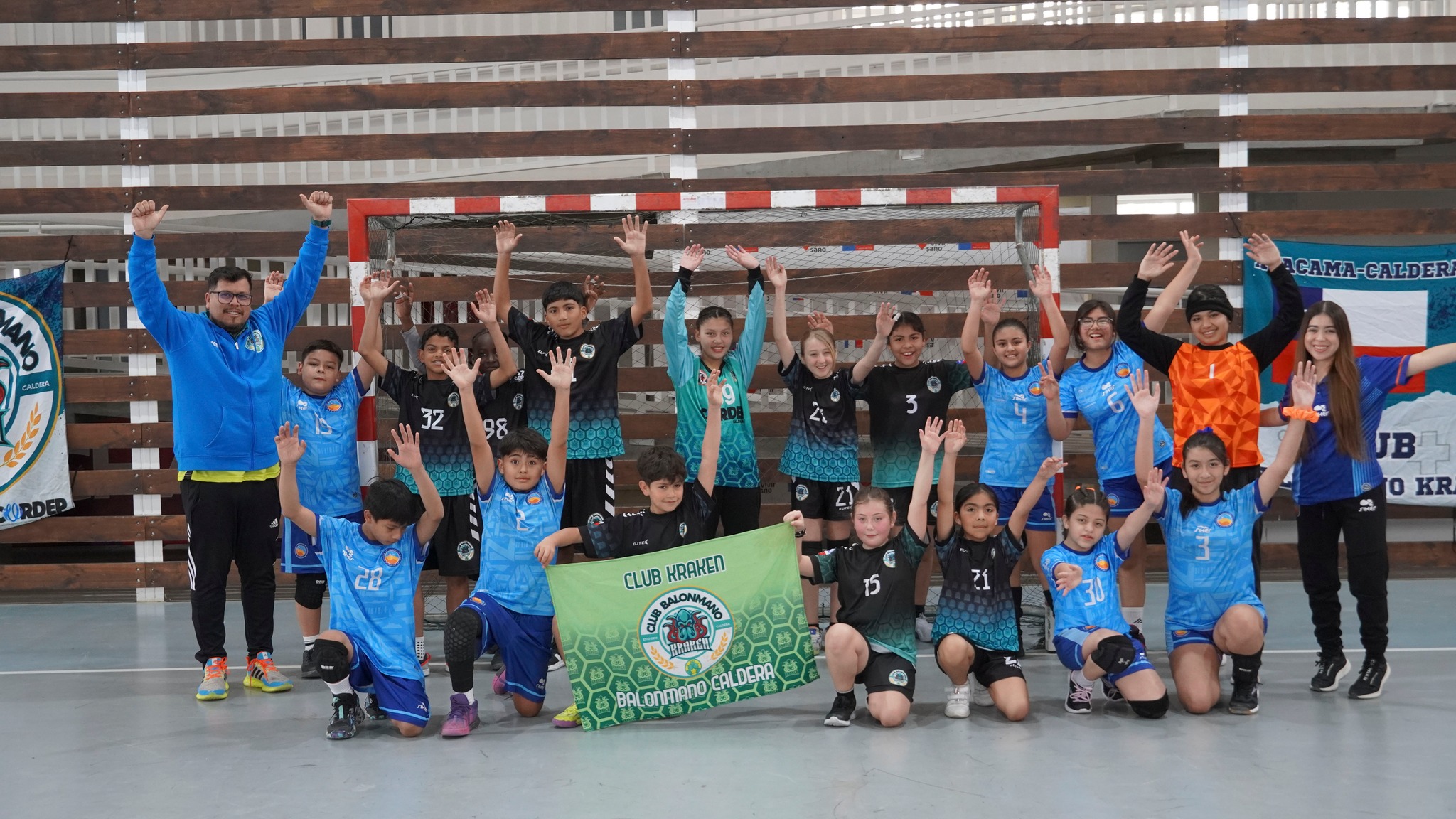 Con más de 160 jugadores se vivió el Encuentro Interregional de Balonmano en Caldera
