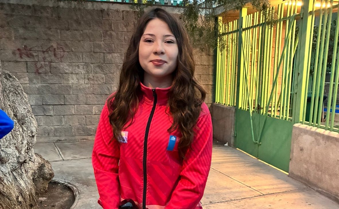 Emilia Saldivia: la nadadora copiapina que destacó en la final Nacional de natación de los Juegos Deportivos Escolares