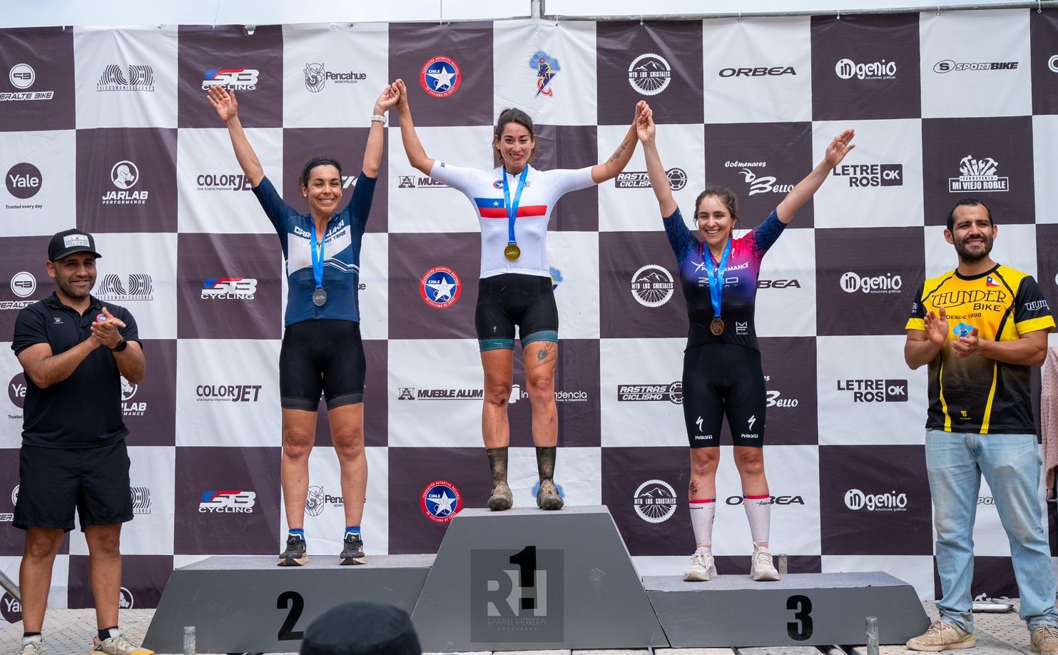Ciclista Atacameña Leyla Neira se corona Bicampeona Nacional Master A Damas en el MTB XCM 2025