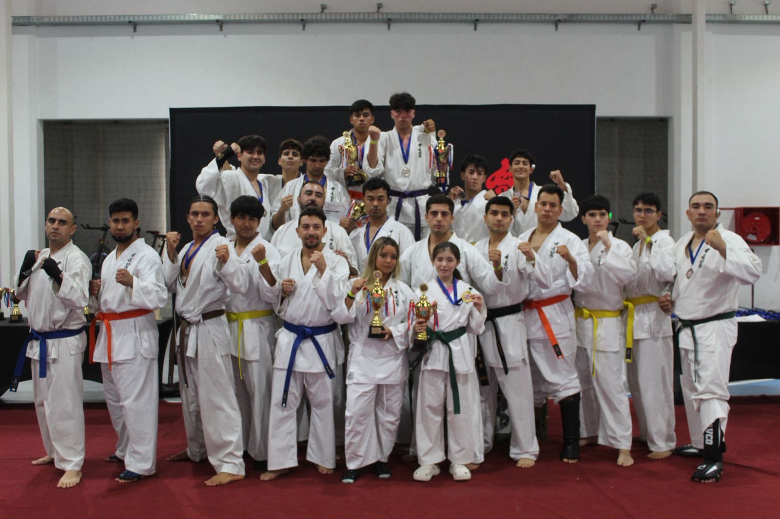 Escuela Espíritu de Samurai conquistó 18 medallas en el Kaido Goju 2026 “Olas del Desierto” en Caldera