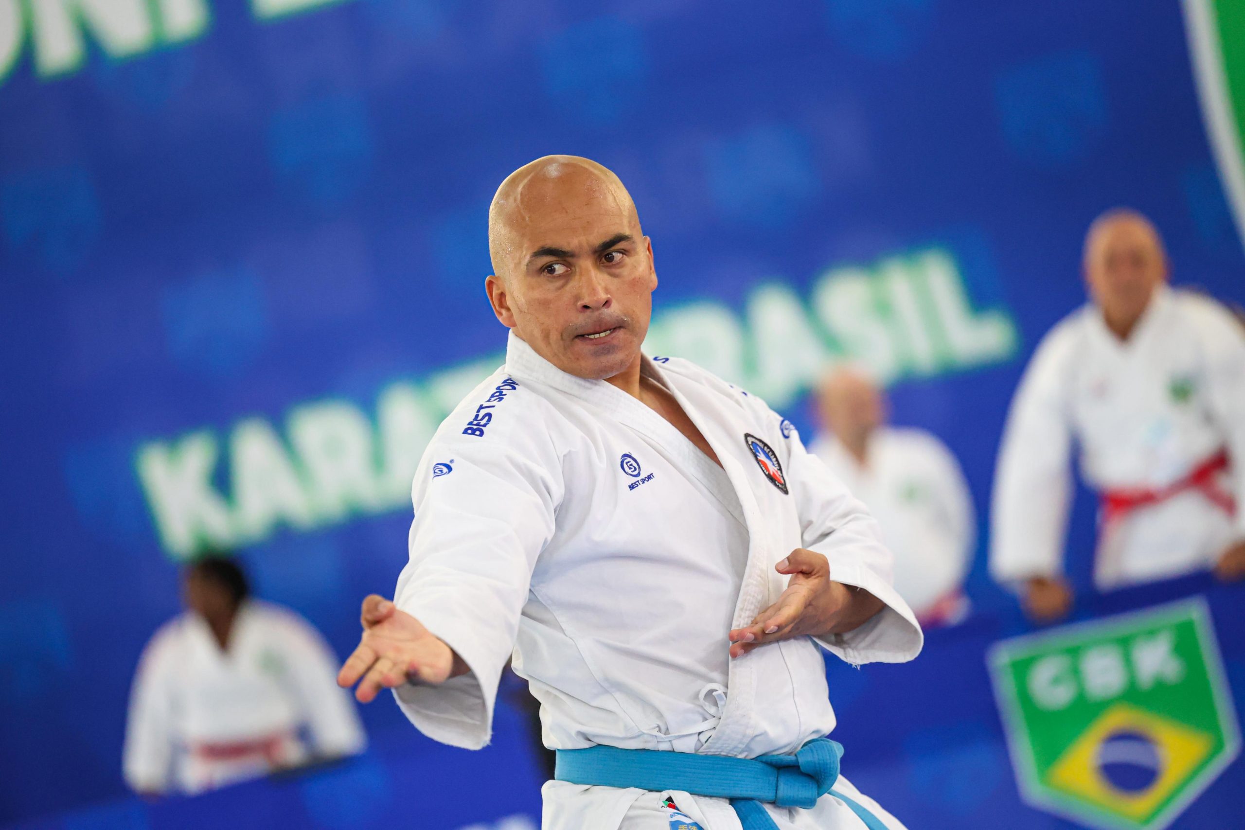 Sensei copiapino Mauricio Farías destacó en Sudamericano Máster WKF 2026 en Brasil