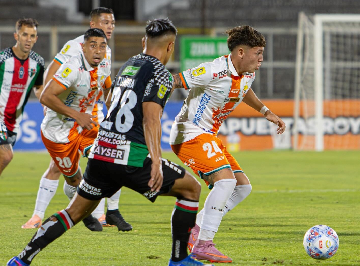 Cobresal cayó en La Cisterna ante Palestino en un intenso duelo que tuvo seis goles