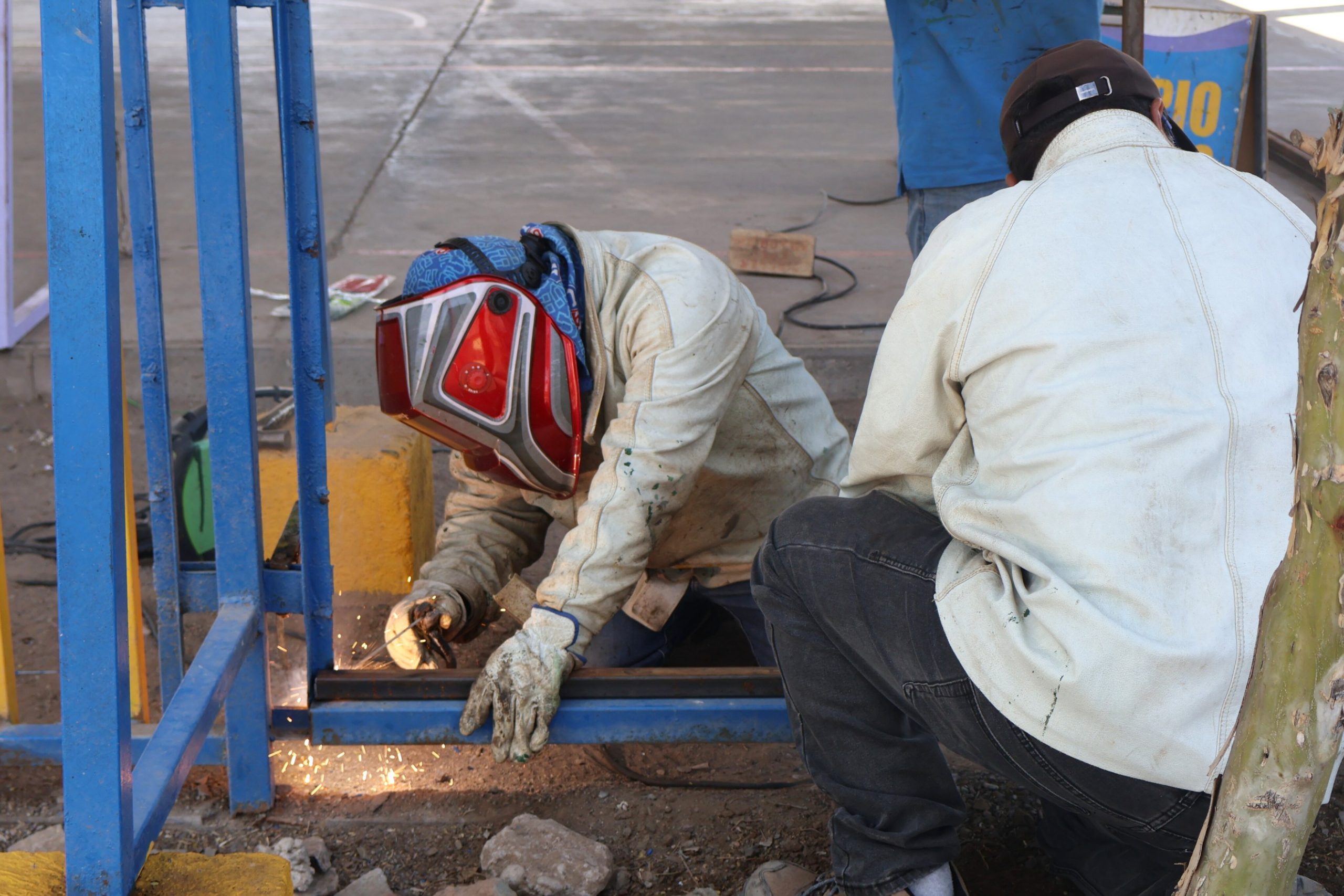 Municipio realiza trabajos de mejoramiento en Multicancha de Colonias Extranjeras en Copiapó