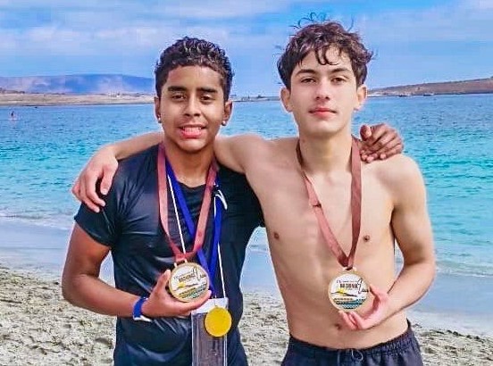 Cadetes de Club Ayni de Caldera se coronan campeones nacionales de canotaje polinésico