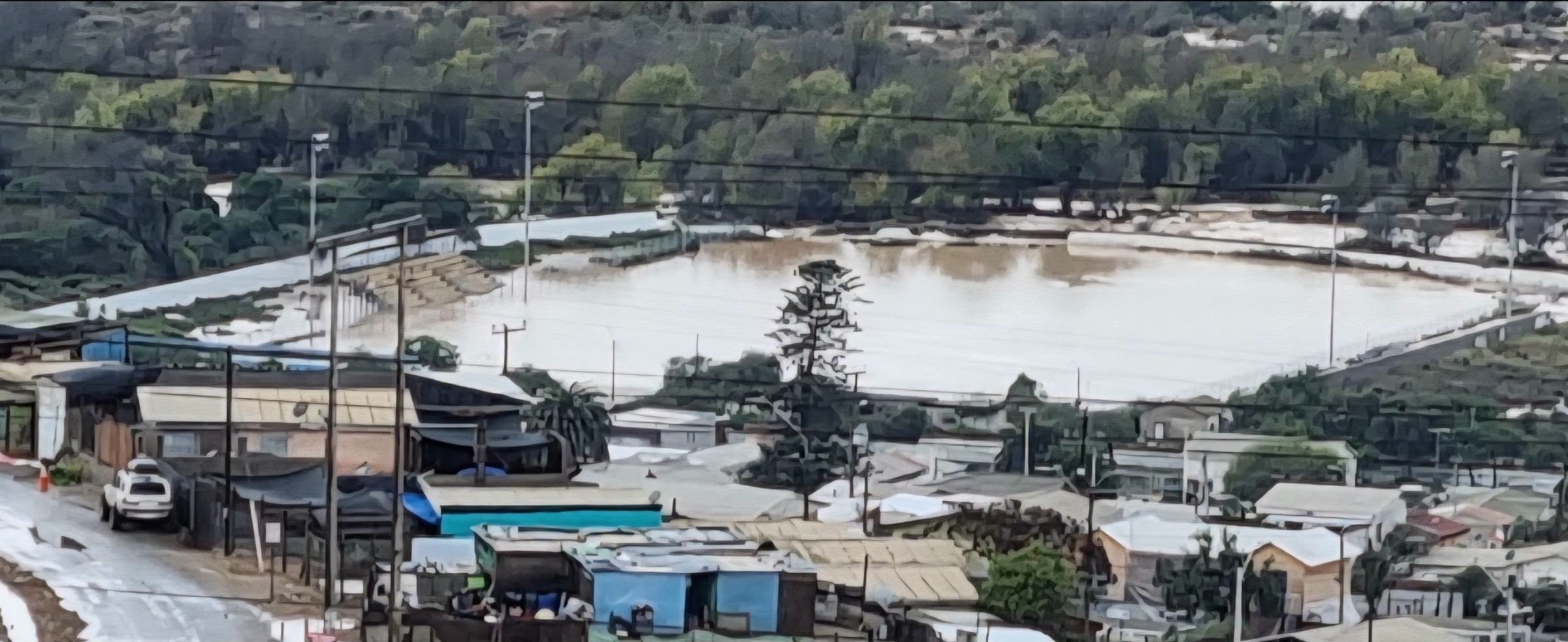 Frente de mal tiempo deja severos daños en el Estadio Municipal de Freirina