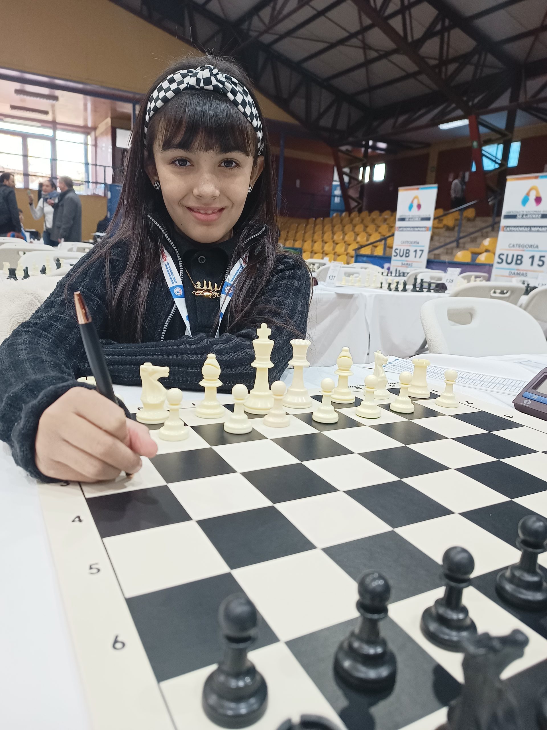 Electra Lillo la joven ajedrecista atacameña que conquistó un tercer lugar nacional escolar a solo ocho meses de iniciar su camino en el tablero