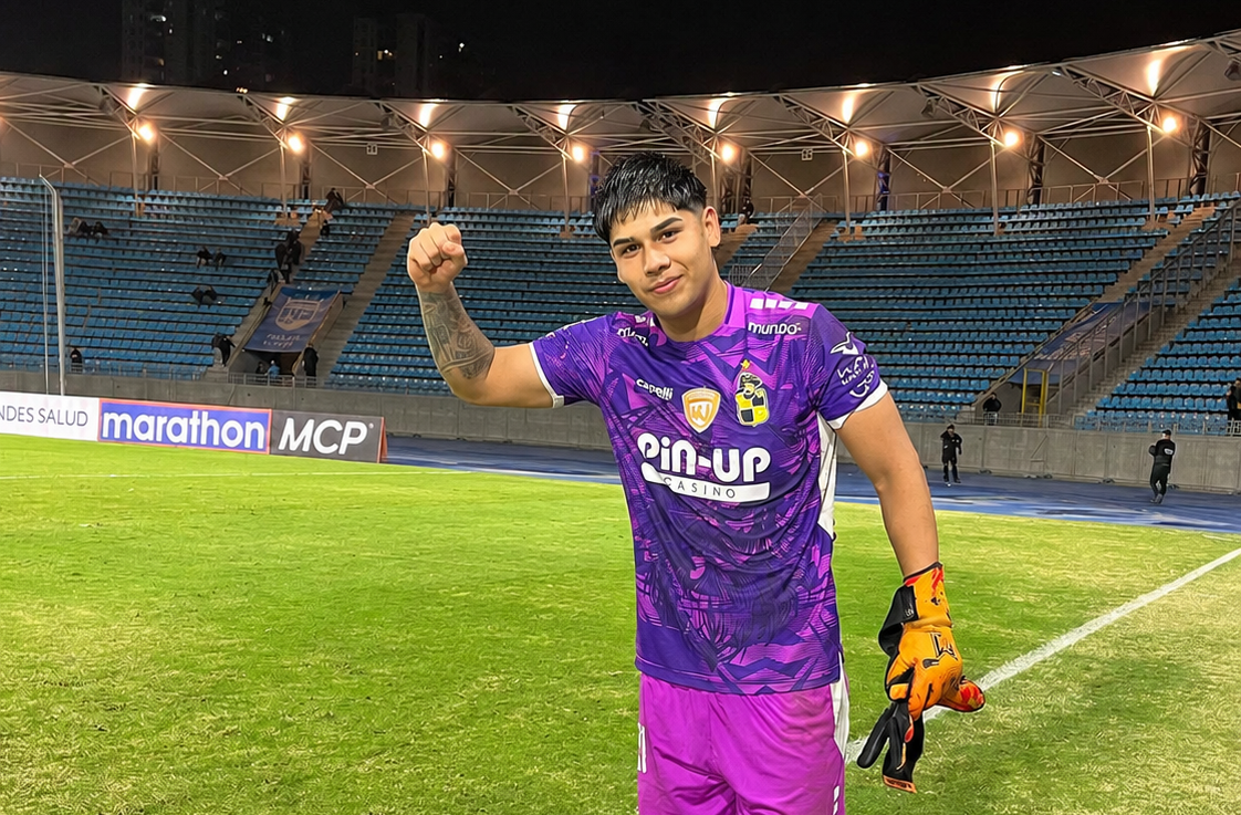 Noche soñada para el copiapino Cristóbal Dorador: debut profesional como titular en Coquimbo Unido, fue figura y brilló con atajadas memorables