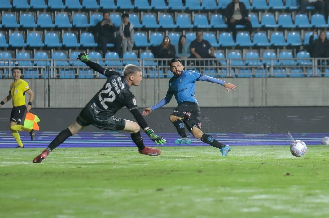Deportes Copiapó cae goleado ante Iquique y queda momentáneamente fuera de la zona de Liguilla