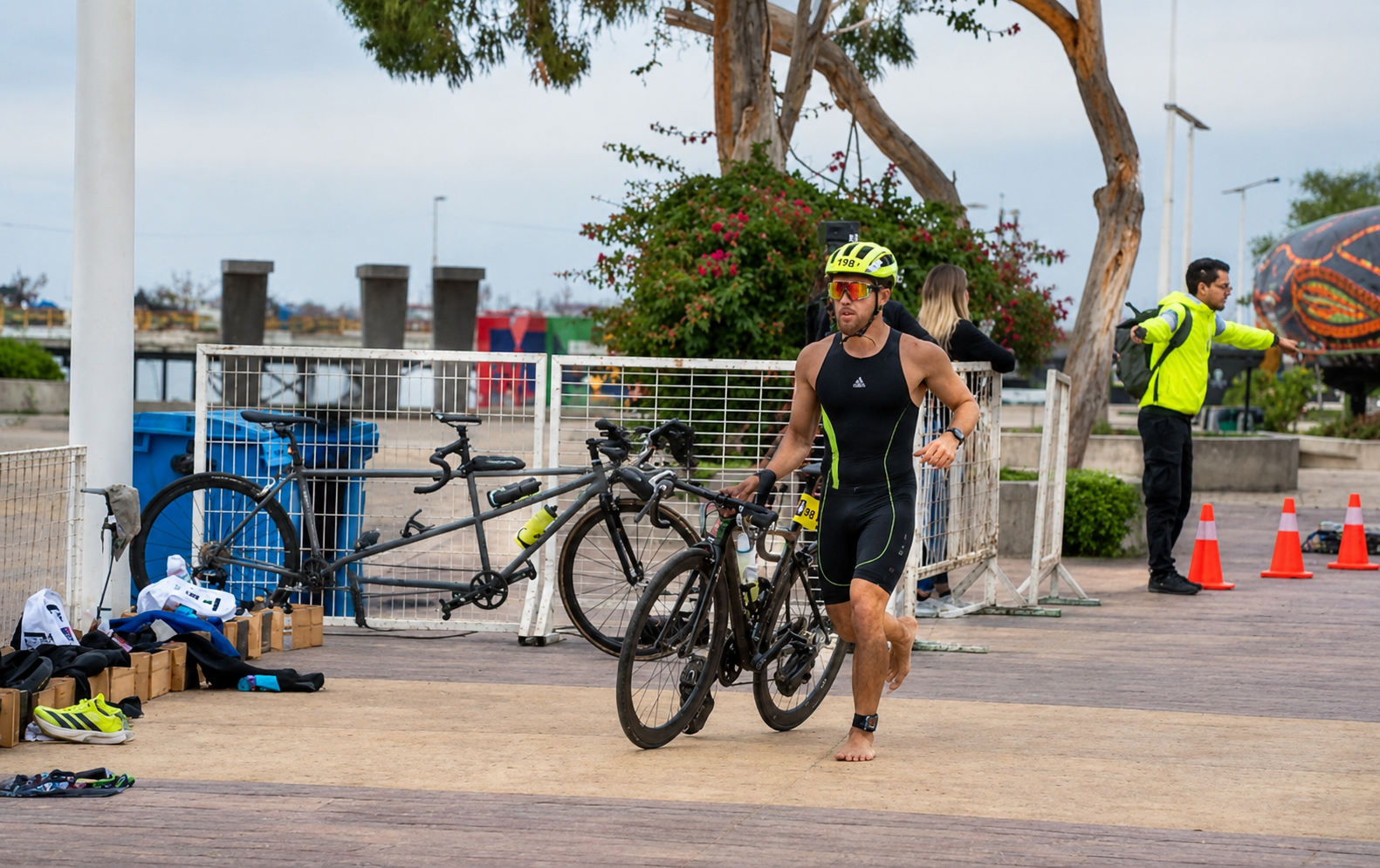Triatleta atacameño Ignacio Urrejola alcanza el tercer lugar del Sprint en el Triatlón TOPMAN 2026 de Mejillones