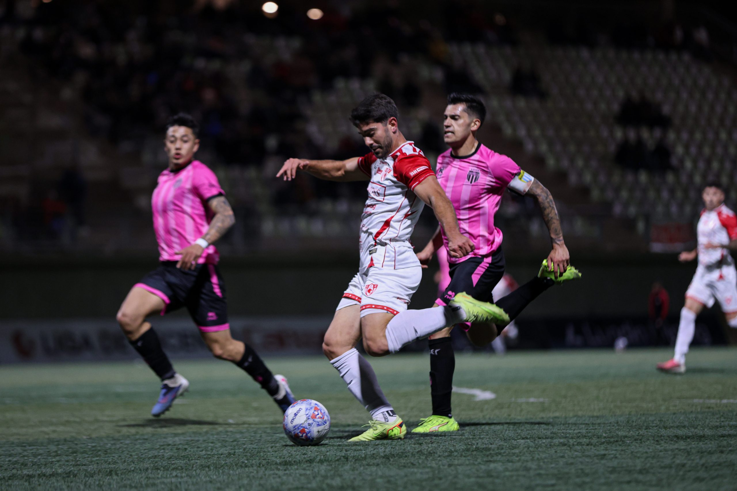 Deportes Copiapó rescató un empate ante Magallanes en el regreso de Erwin Durán al Luis Valenzuela Hermosilla