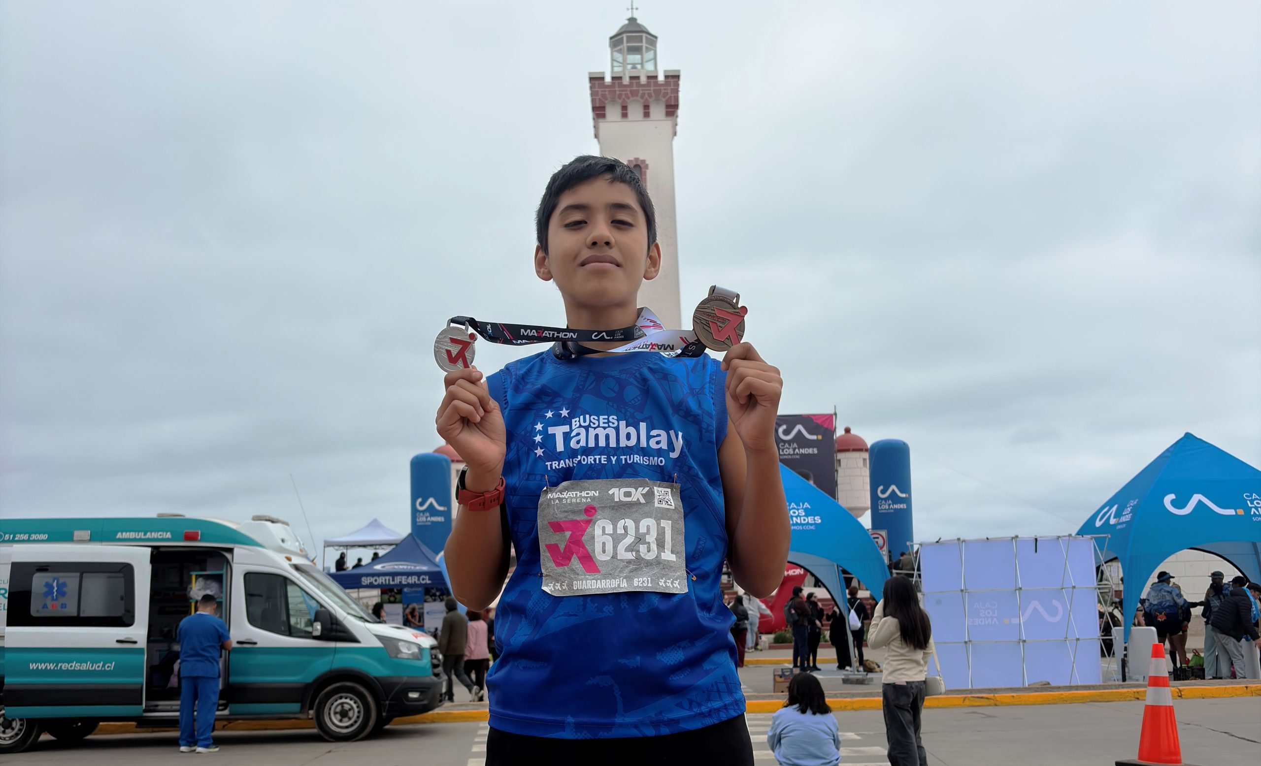 Joven atleta copiapino Mateo Tamblay obtiene el tercer lugar en los 10 kilómetros de la Maratón de La Serena