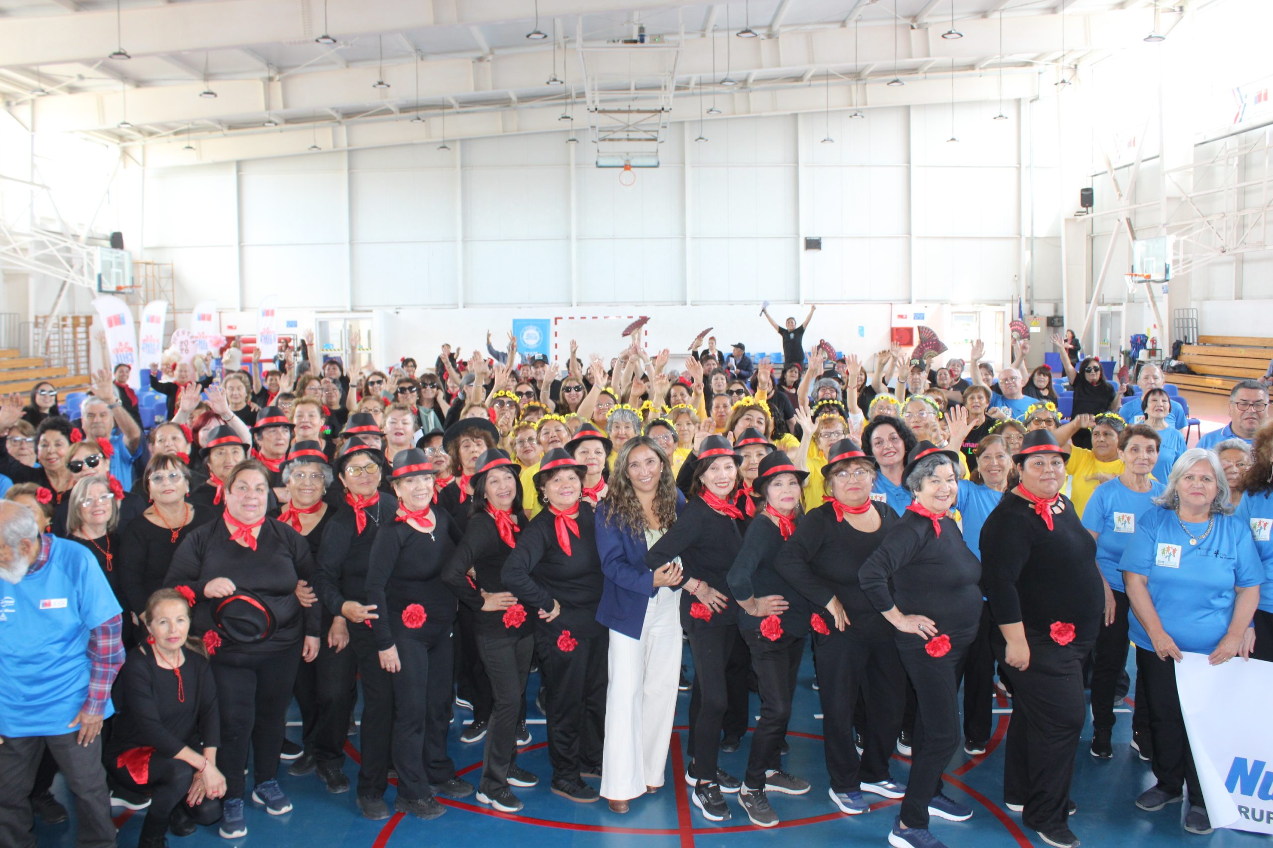 Personas mayores de Copiapó y Tierra Amarilla conmemoraron con deporte y movimiento su mes